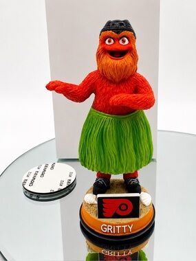 Limited Edition Philadelphia Flyers Gritty Bobblehead w/ Original Box